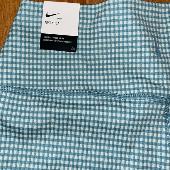 🍎NWT Nike Dri-Fit Blue Gingham High Waist Yoga / Work out Plaid Shorts - Picture 6 of 7